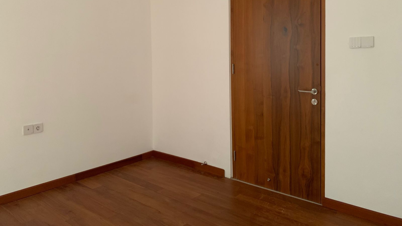 Flooring Lantai Kayu – Megah Door